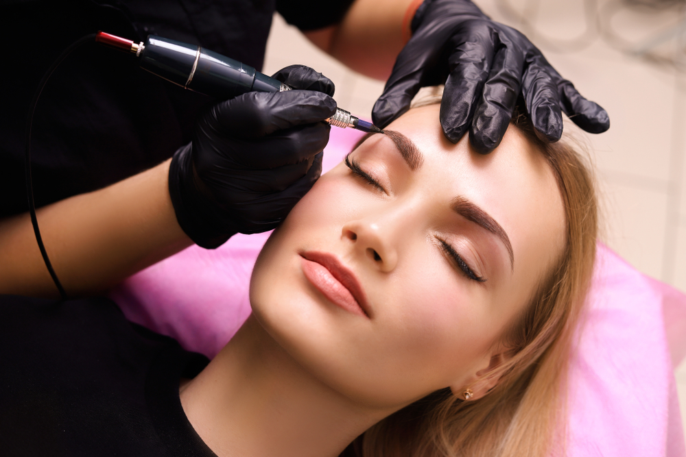 Microblading Permanent Cosmetics Only Micro-needling Working With Pigments, Dye, Or Ink